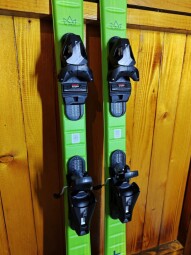 LYŽE ELAN JETT U-FLEX 150CM --MODEL 2026--